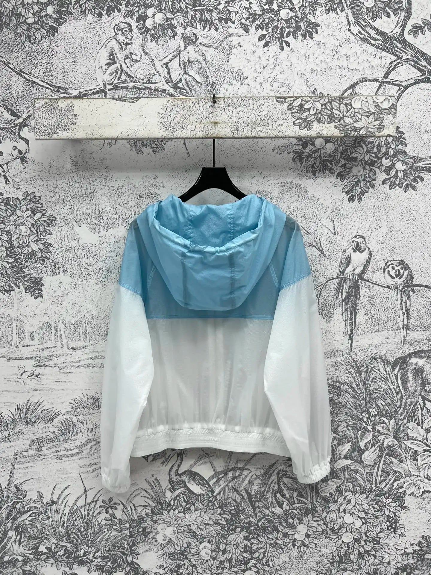 2025 Spring/Summer New Color Blocking Hooded Sunscreen Jacket Fabric Texture Good Simple Fashionable Versatile