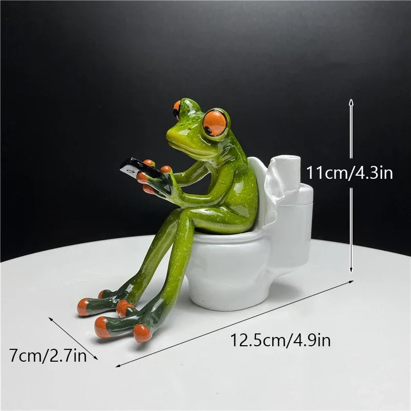 SAAKAR Resin Funny Frog Figurines for Interior Home Bathroom Interior Decoration Accessories Personalized Gift Object Collection